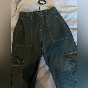 White Fox “Keep on Moving” Cargo Pants
NWT